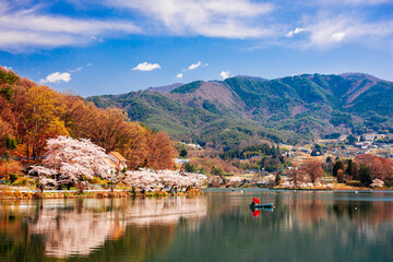 Obraz premium Chiyoda Lake, Kofu, Yamanashi, Japan
