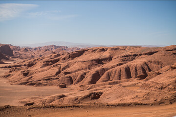 Fototapeta na wymiar cerros colorados en salta argentina
