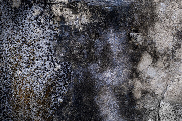 Skorodowana, porysowana stara betonowa ściana z teksturą pęknięć. - obrazy, fototapety, plakaty