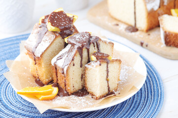 A biscuit citrus cake with oranges