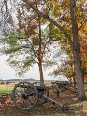 Fototapeta na wymiar Confederate civil war cannons on West Confederate Avenue at the Gettysburg National Military Park on a sunny fall day