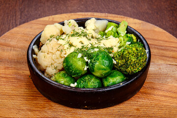 Steamed cabbage mix - cauliflower and broccoli