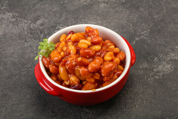 Baked kidney in tomato sauce