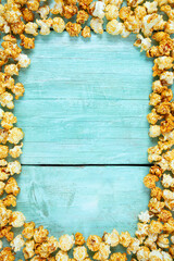 caramelized popcorn on wooden surface