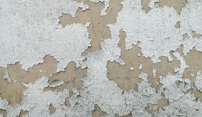 White cracked paint on the wall