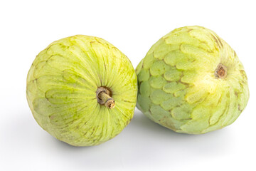 Fruits frais cherimoya isolé sur fond blanc