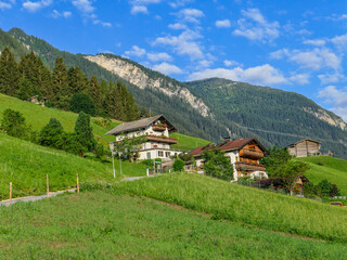Fototapeta na wymiar Zillertal - Landschaft bei Finkenberg