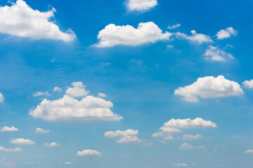 beautiful blue sky and white fluffy cloud horizon outdoor for background.