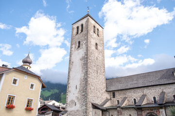 Fototapeta na wymiar Collegiata di San Candido, Stiftskirche Innichen, San Candido, Innichen, Val Pusteria, Bolzano, Trentino Alto Adige, Italia