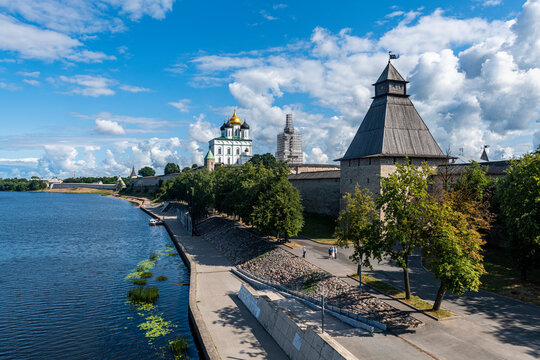 The Kremlin and the Trinity Cathedral in Pskov, UNESCO World Heritage Site, Pskov