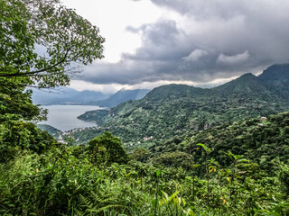 Obraz premium Beautiful Lake Atitlan and the Guatemalan highlands, Solola, Guatemala.