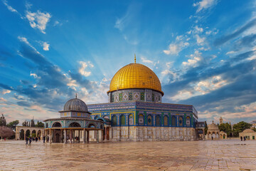 Mosque Dome of the Rock on the Temple Mount, Jerusalem - obrazy, fototapety, plakaty