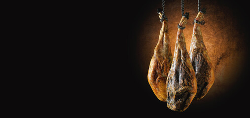Jamón ibérico de bellota. Gastronomía y comida gourmet española. Productos del cerdo.