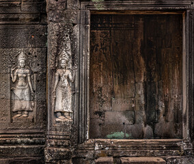 Angkor Thom stone carving