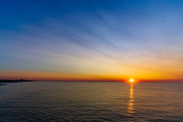 Naklejka premium sunset in the sea
