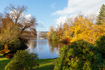 Wiesbaden, Kurpark mit dem Kurhaus. 08.11.2021