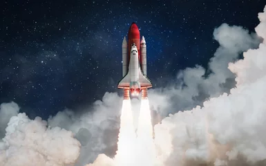 Fototapeten Space-Shuttle-Raketenstart in den Wolken mit Sternen in den Weltraum. Platz im Hintergrund. Himmel und Wolken. Raumschiff-Flug. Elemente dieses von der NASA bereitgestellten Bildes © dimazel