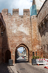 Main entrance of the fortified medieval town of Cittadella. Padova, Italy. - obrazy, fototapety, plakaty