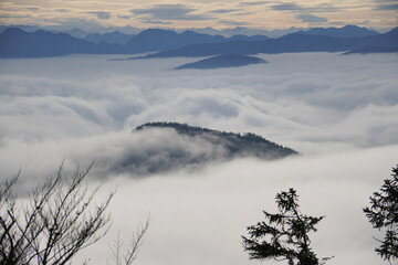 Tiroler Herbstwanderung Rabeneck und Pasterkopf: Blick Richtung Inntal