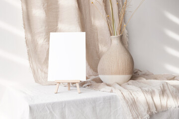 Invitation card 5x7 with beige vase 