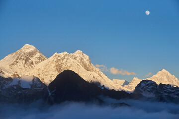 Gokyo Ri - view to Mt. Everest, Khumbu Valley, Nepal