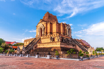Chedi Luang Varavihara temple with ancient large pagoda is 700 years in Chiang Mai, Thailand. - obrazy, fototapety, plakaty