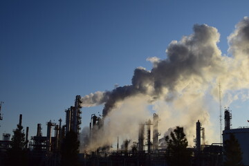 Obraz premium Oil and Gas industrial smoke