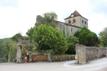 Fototapeta na wymiar The village church of the small French town of Montvalent. Montvalentis a commune in the Gourdon department of France.