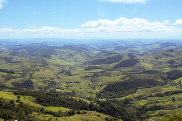 Fototapeta na wymiar Natural landscape in the city of Santa Bárbara do Tugúrio, State of Minas Gerais, Brazil