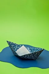 Deurstickers paper ship origami © Visualmind