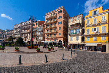 Obraz premium The central square of Kerkyra on a sunny day. Corfu.