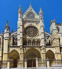 Fototapeta na wymiar Kathedrale von Leon in Spanien am Jakobsweg
