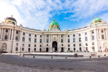 Papier peint photo autocollant rond Vienne Hofburg palace on St. Michael square (Michaelerplatz) in Vienna, Austria