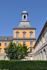 Fototapeta na wymiar Kurfürstliches Schloss Bonn