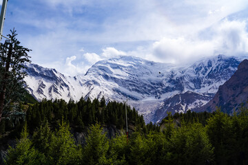 Fototapeta na wymiar Sunny weather glacier scenery sports mountaineering