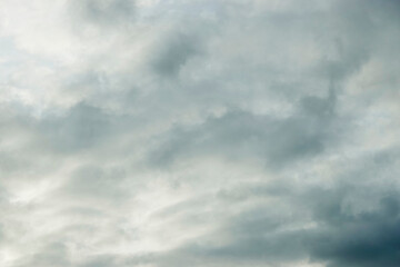 Wolken am bedeckten Himmel