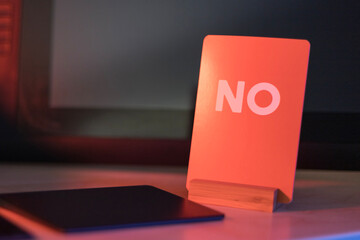 Red No flash card on table