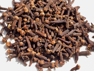 말린 향신료 정향, 음식재료