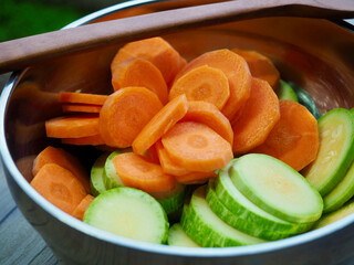 신선한 유기농 채소 당근과 애호박