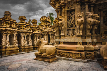 Beautiful Pallava architecture and exclusive sculptures at The Kanchipuram Kailasanathar temple, Oldest Hindu temple in Kanchipuram, Tamil Nadu - One of the best archeological sites in South India