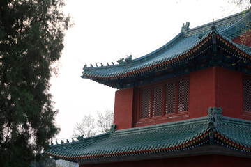 Obraz premium Chinese classical eaves architecture landscape in a park, North China