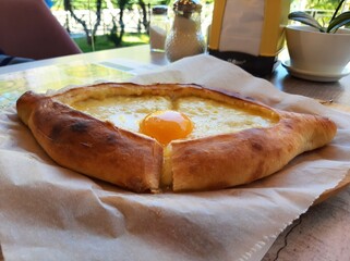khachapuri with egg