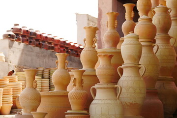 Middle East pottery pot traditional products market