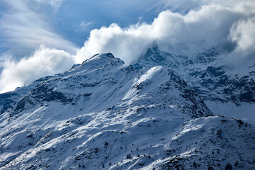 Berggipfel in den Wolken - Schweizer Alpen
