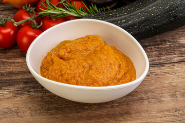 Vegetarian cuisine - Zucchini puree with herbs