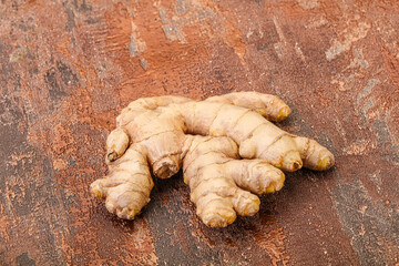 Natural organic raw ginger root