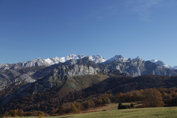 El mirador de la Collada, Asturias, Espa&ntilde;a. Con preciosas vistas de los Picos de Europa.