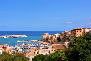 Obraz premium the small port and the village of castellammare del golfo sicily italy