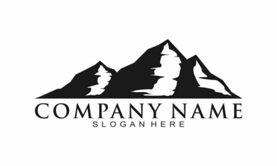 Fototapeta na wymiar Mountain natural vector logo