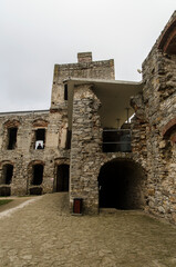 Krzyżtopór - ruiny zamku 